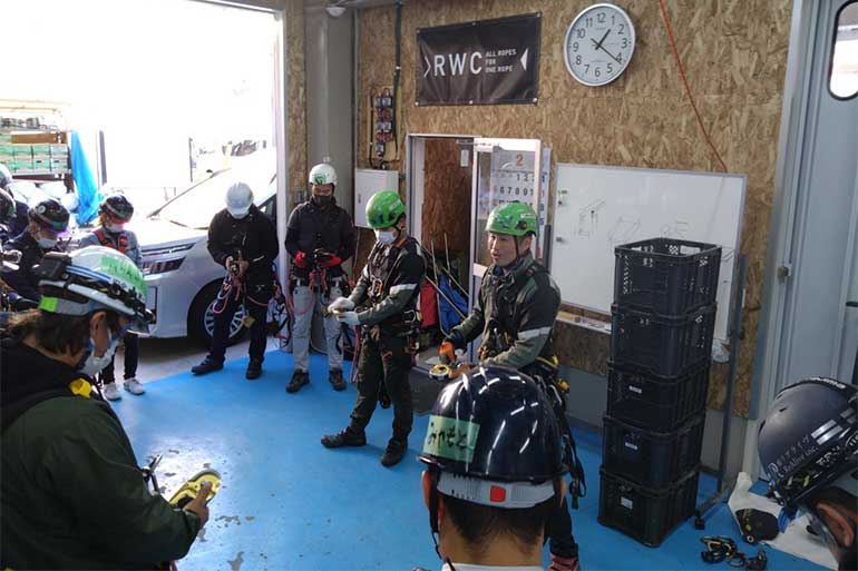 ロープ高所作業特別教育の様子