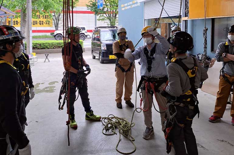 フルハーネス特別教育の様子