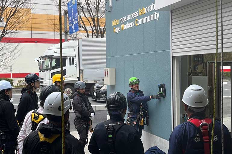 ロープ高所作業特別教育の様子