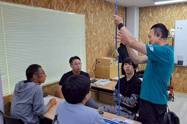 ロープ高所作業特別教育の様子